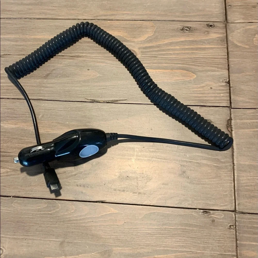 Coiled cord car phone charger, Micro usb, black